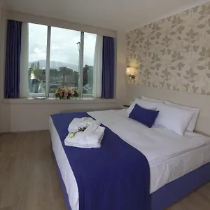 Walk In Otel